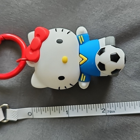 Hello Kitty Keychain - Picture 3 of 9